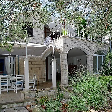 Ferienhaus Holiday Volat *